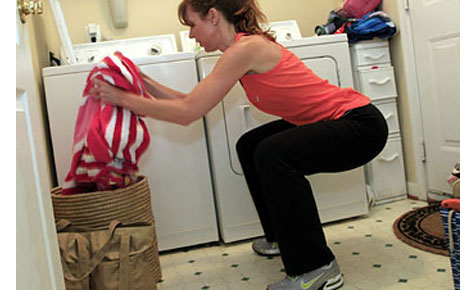 Мама във ВИП форма: домакинските упражнения